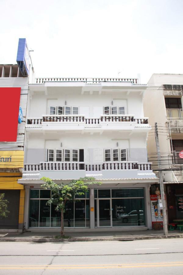 Sook Hostel (Adults Only) شيانغ ماي المظهر الخارجي الصورة